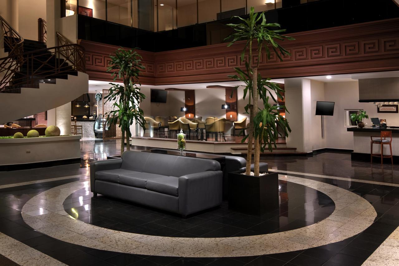Krystal Monterrey Hotel Exterior foto